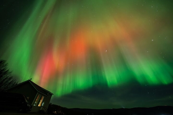 Lucky Bear Aurora Lodge Viewing with Photography 