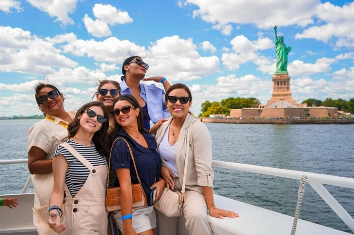 NYC 60-Minute Lady Liberty Cruise with Free Digital Photo