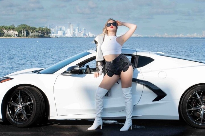 Miami Model Style Photoshoot with a Pro Model Photographer 