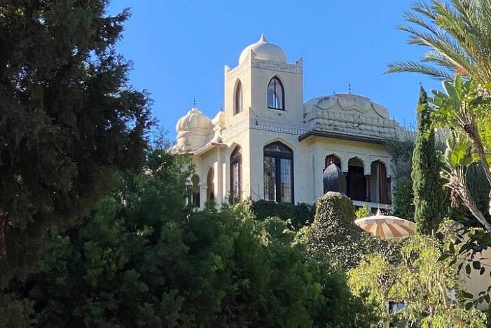 Image 4