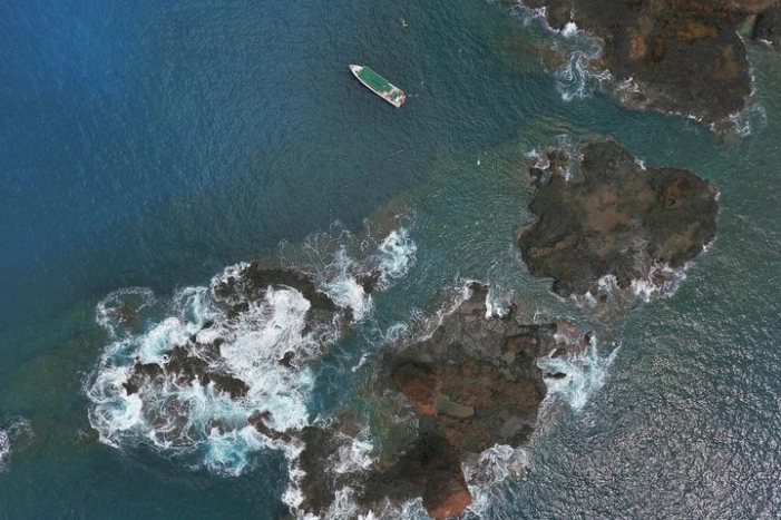Private Charter Full Day around Lanai 3 Snorkel Stops 7 Hrs