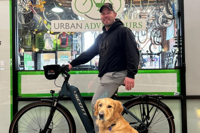 Comfort Electric Assist Bicycle Rental in Boston