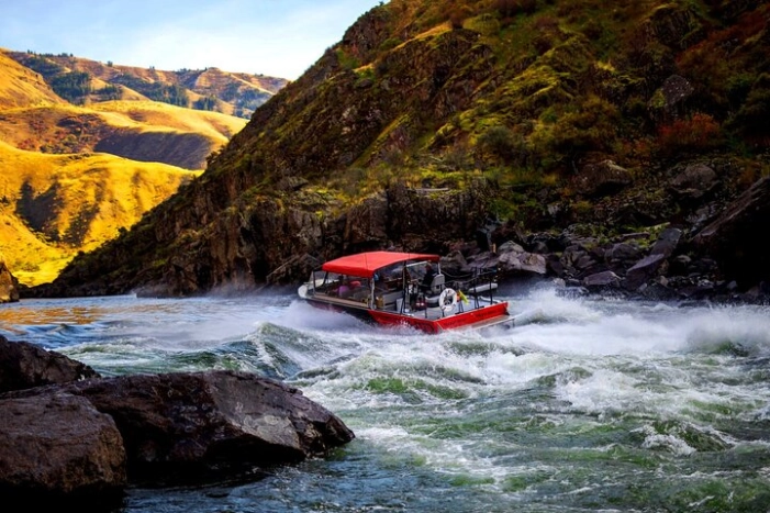 Scenic Jet Boat Tour through Hells Canyon