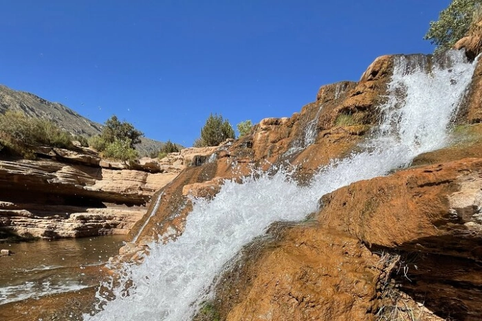 Zion Hummer Tour to Zion Waterfall with swimming