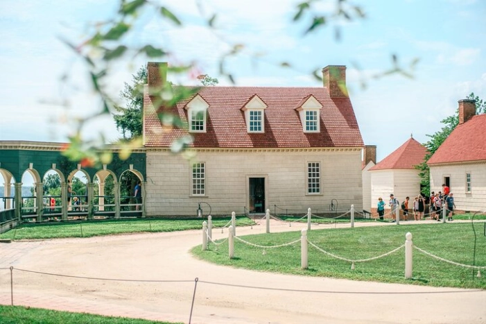 Mount Vernon and Old Town Alexandria Day Trip from Washington DC