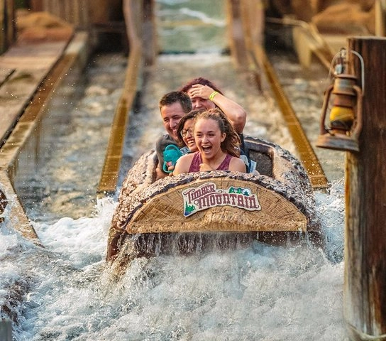 Knott's Berry Farm Tickets with Hotel Transfers from Anaheim