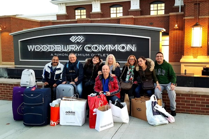 Shopping at Private Woodbury Common P.O. every hour in NYC