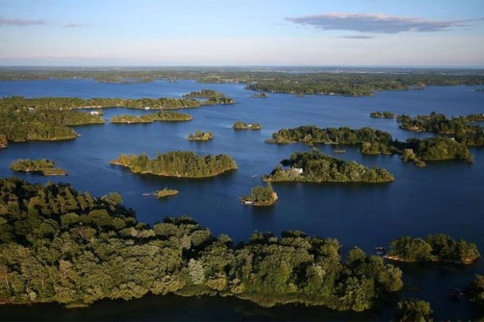 1000 Islands Canada (No passports required, Departing from the US