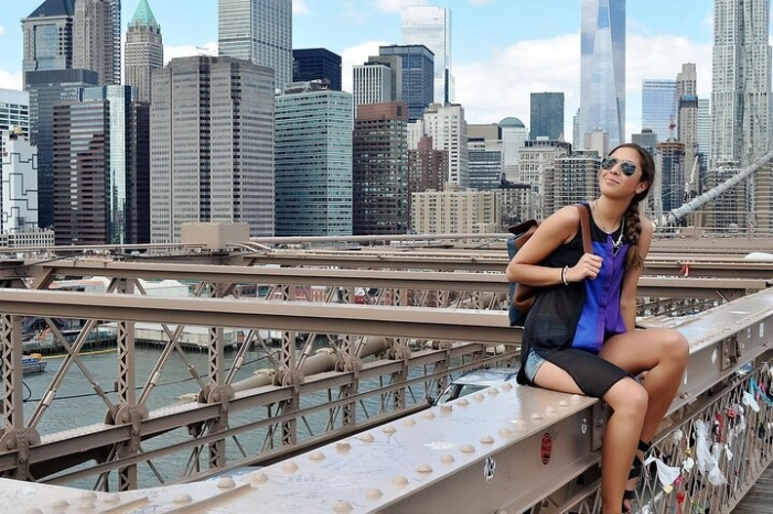 Brooklyn Bridge, Statue of Liberty & Manhattan Tour
