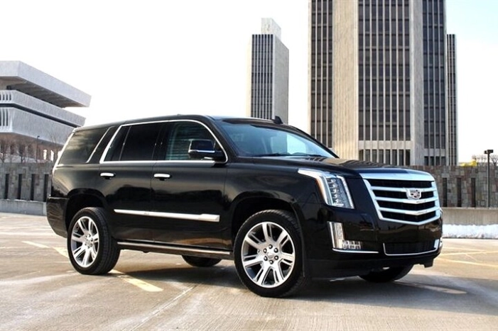 Arrival Private Transfer: Boston Airport BOS to Boston City in Luxury SUV