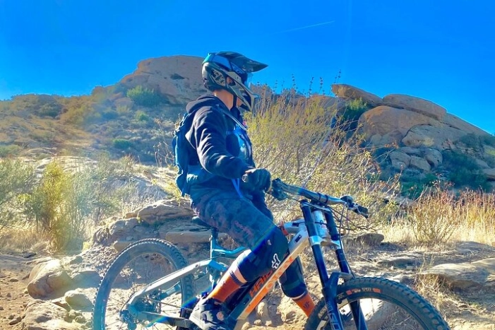 Self Guided Rocky Peak Downhill EMTB Semi Valley (Intermediate)