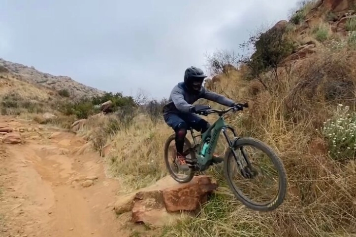 Secret Trail Electric MTB Experience-Oak Park (ADVANCED)